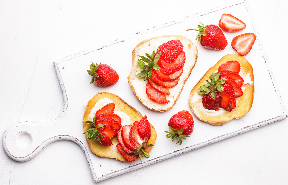 Strawberry and Goat Cheese Bruschetta